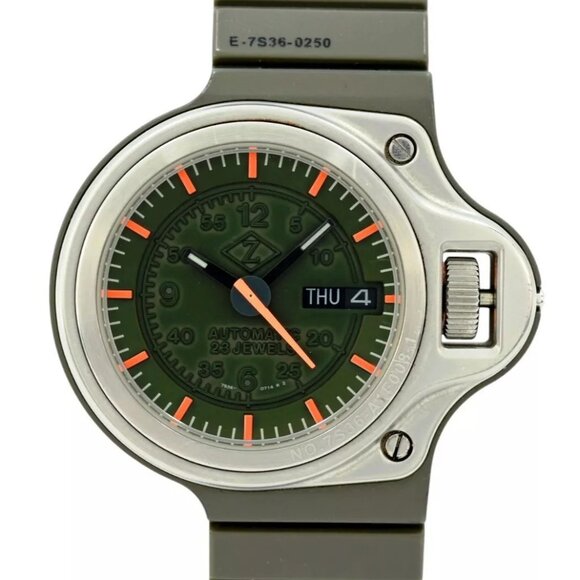 Seiko Cabane de Zucca JDM Giugiaro Dashboard Green Plastic Watch Ref: 7S36-0250! - Picture 1 of 9